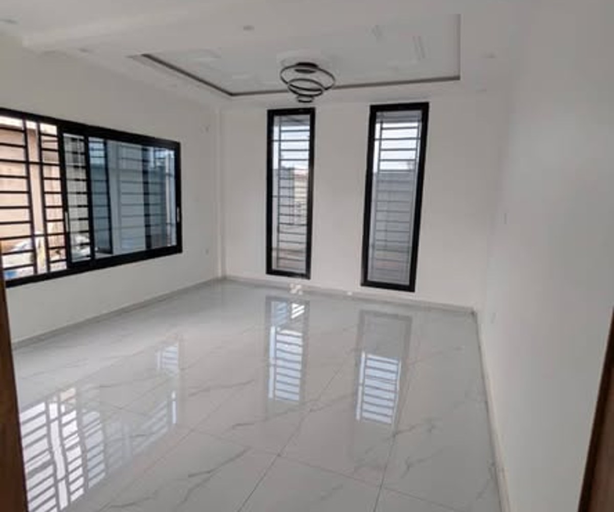 Vaste duplex VIP neuf à louer Olembe, Yaoundé