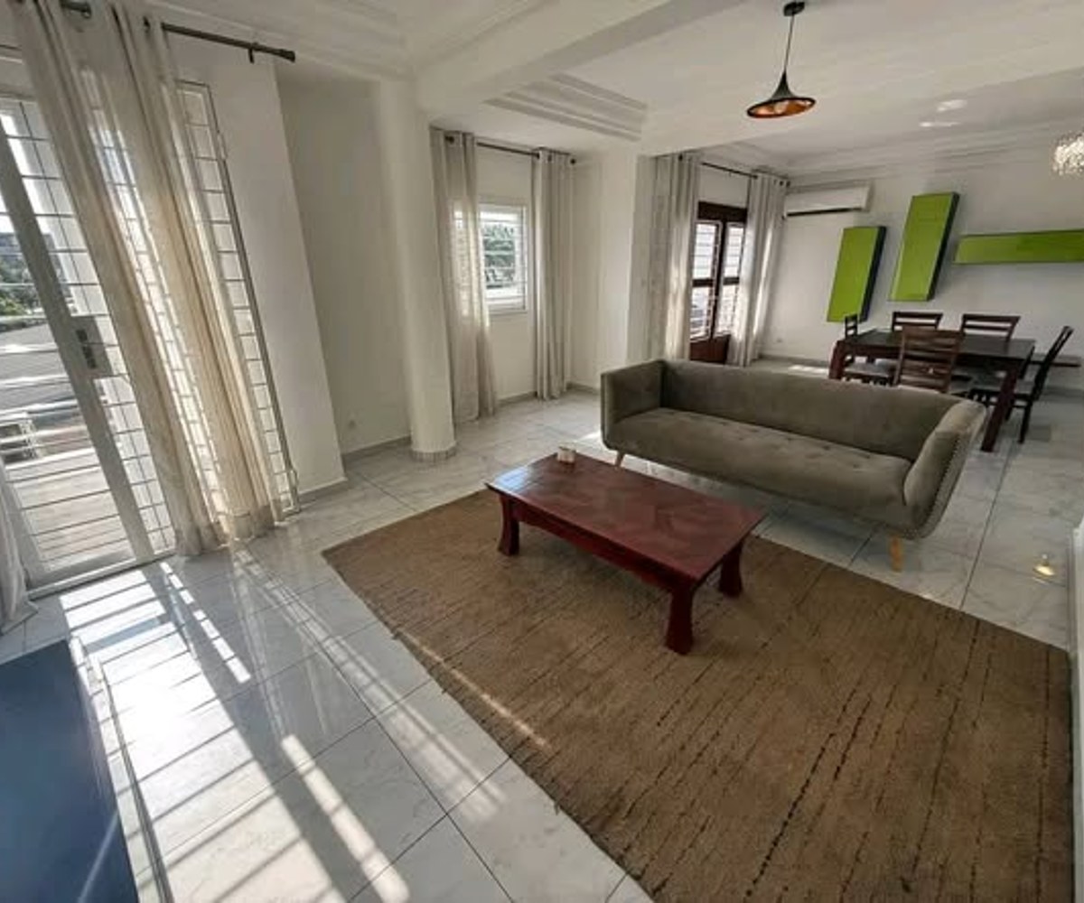Magnifique Grand Appartement Haut Standing à louer - Bonapriso, Douala