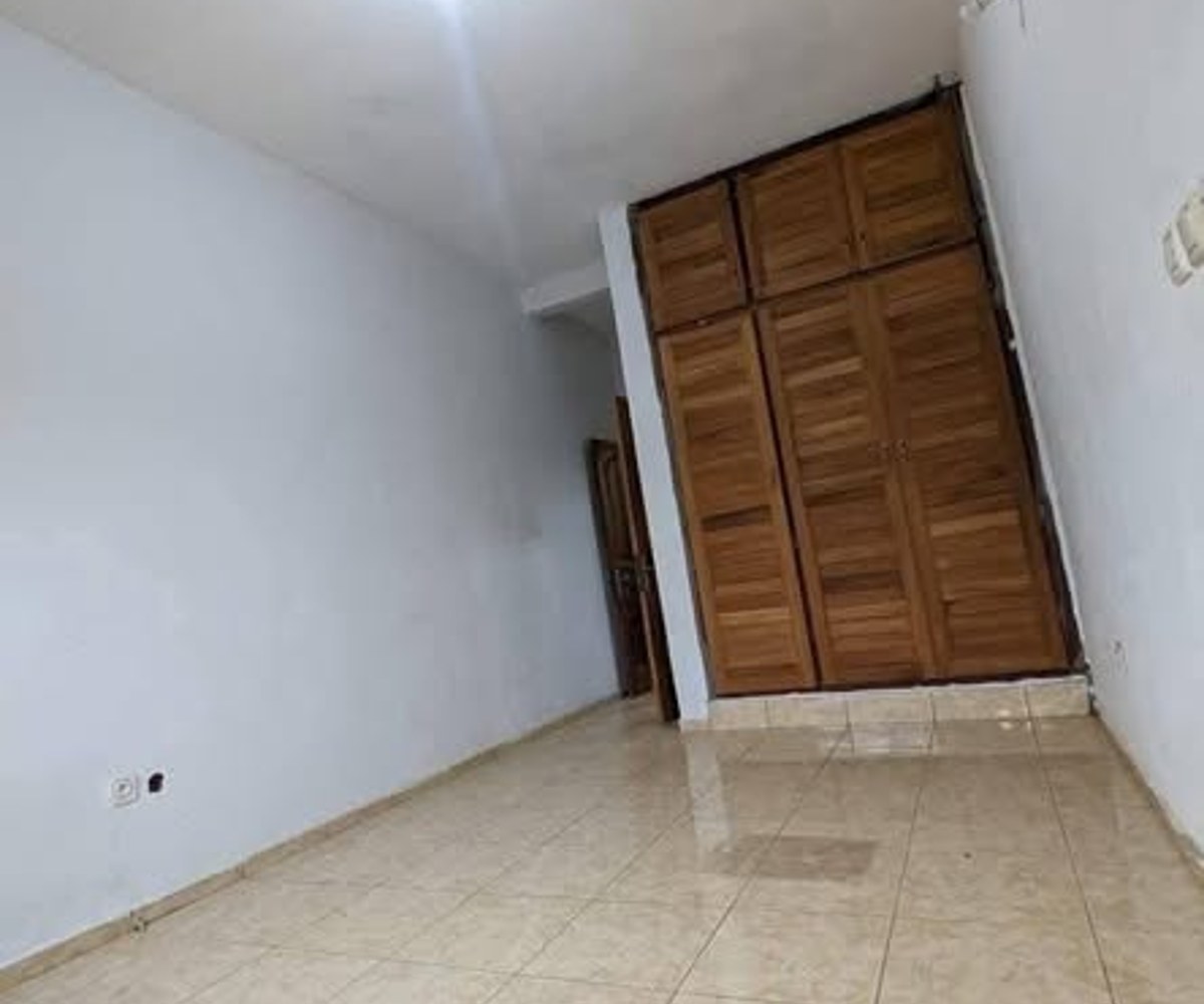 Appartement 2 chambres à Odza (Yaoundé) - 110 000 FCFA/mois