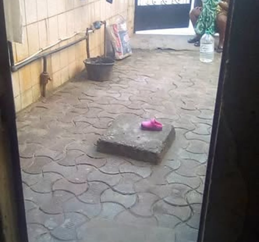Chambre moderne - Village, Douala