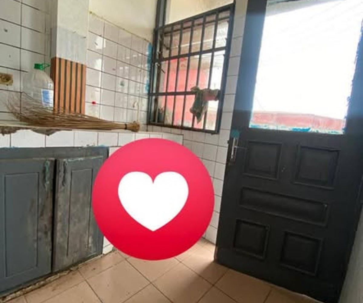 Chambre moderne spacieuse avec cuisine - PK 8, Douala