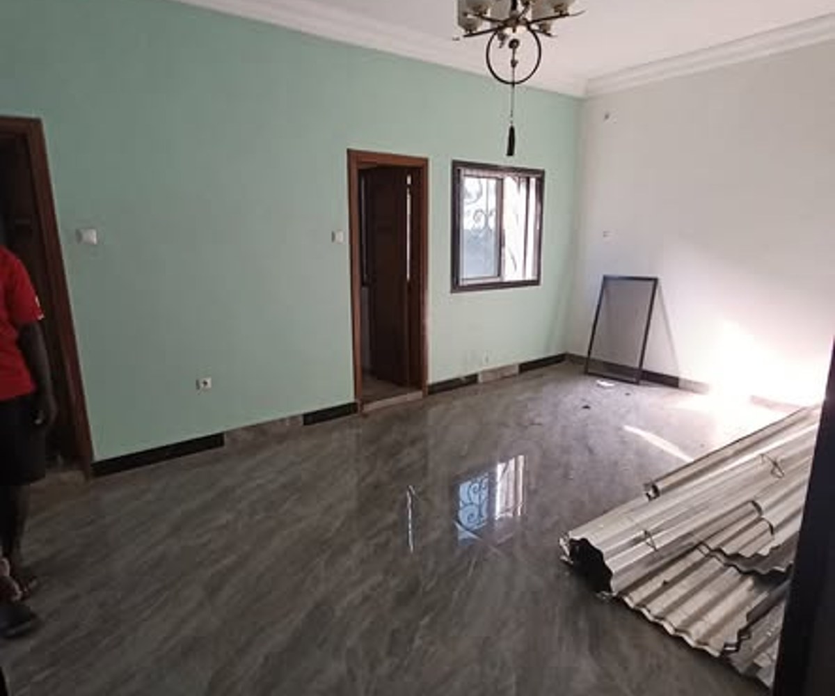 Studio moderne à Bonaberi - 80 000 FCFA/mois