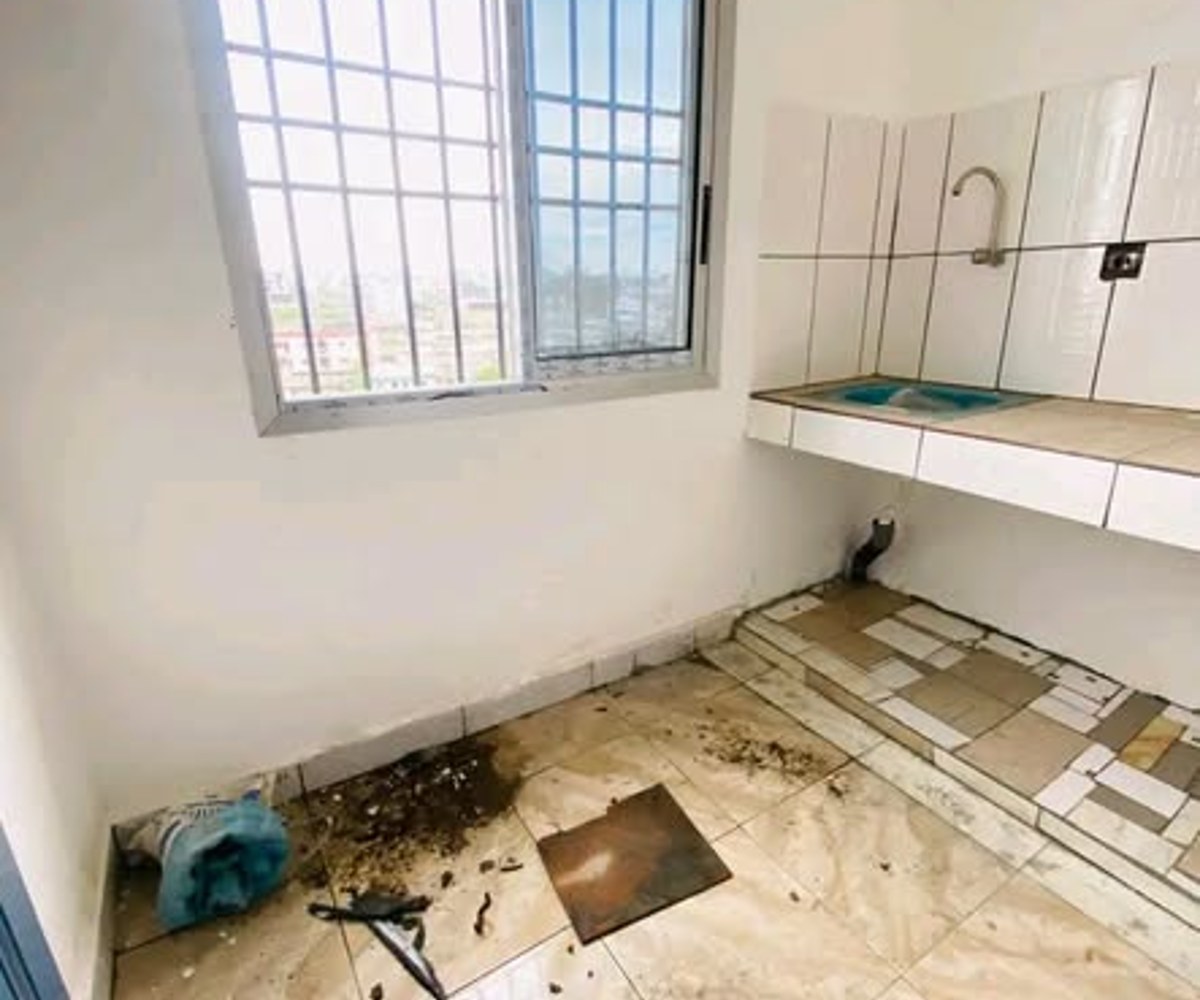 Studio moderne à Bepanda Commissariat 7
