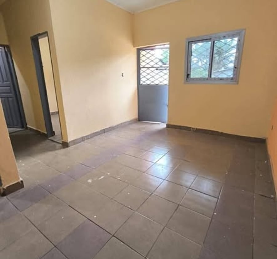 Studio moderne à Ndogbong (Bifaga)