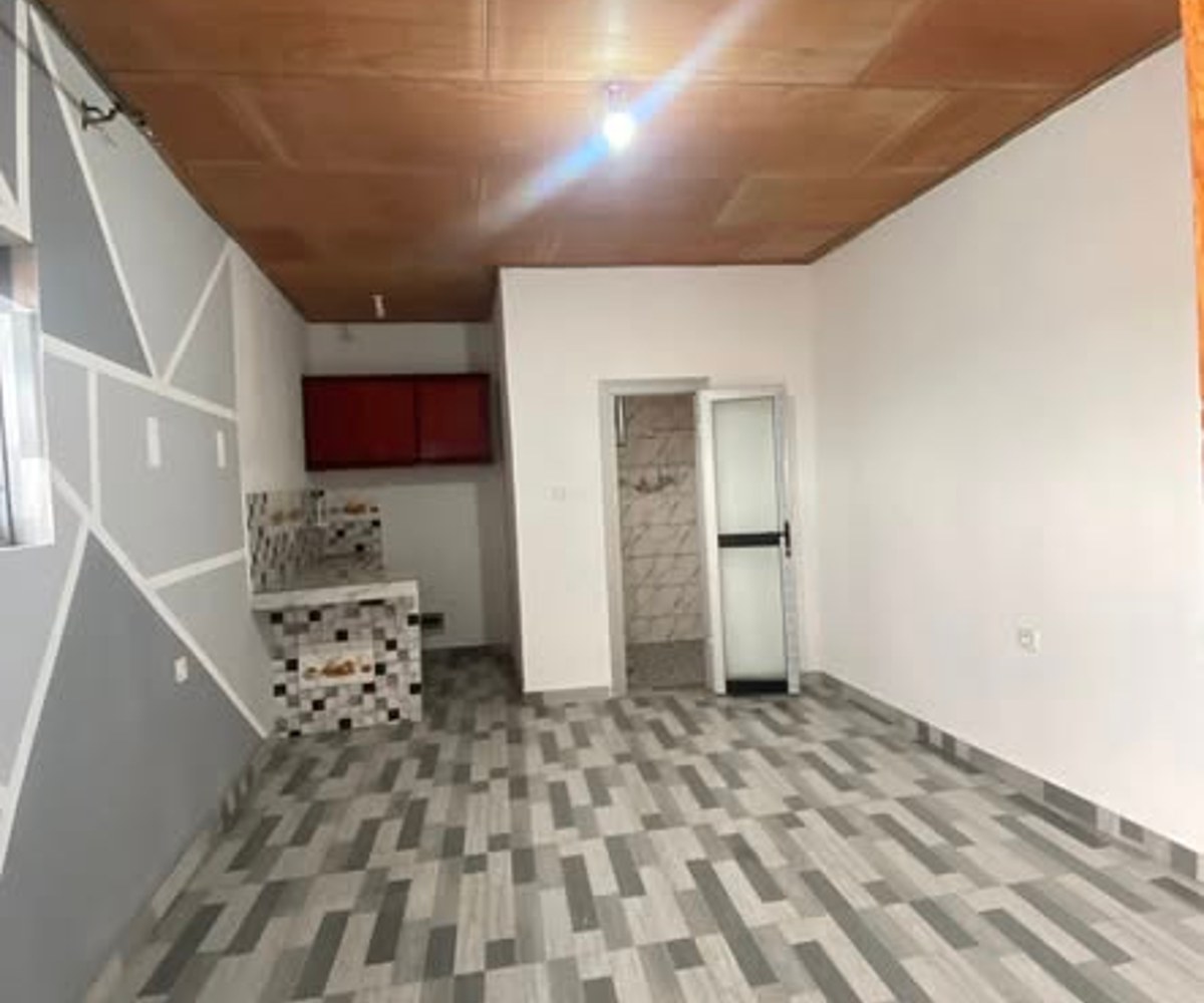 Chambre moderne 3 pièces - Entrée Simbock, Yaoundé