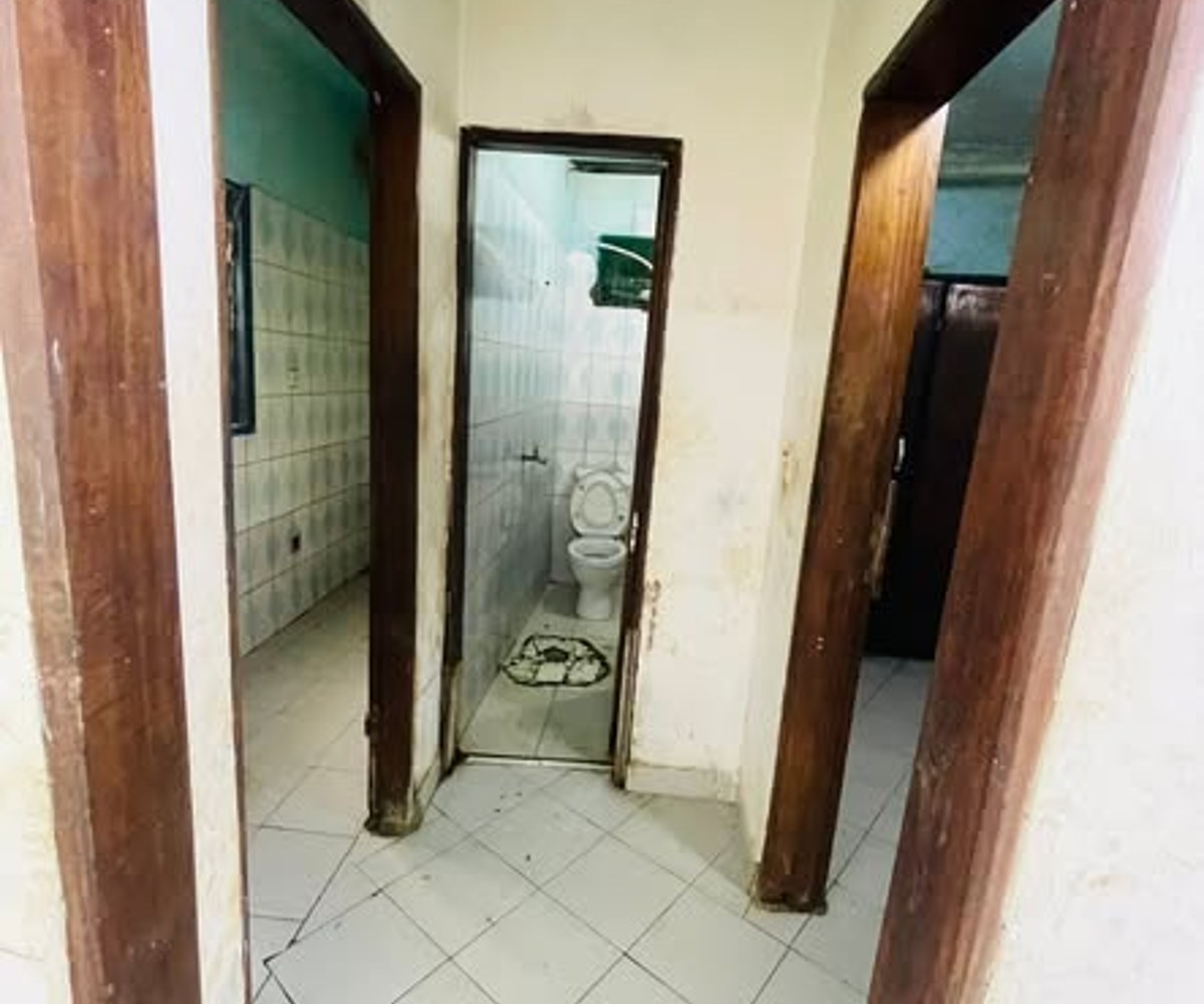 Vaste studio moderne à PK 13 - Douala