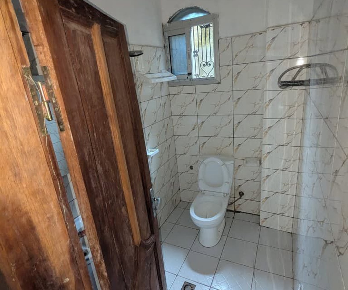 Studio moderne 4 pièces à Japoma