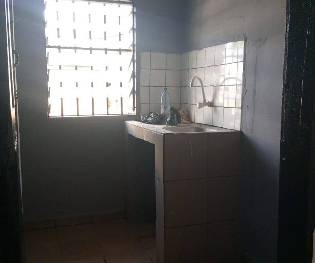 Studio moderne à PK13, Douala