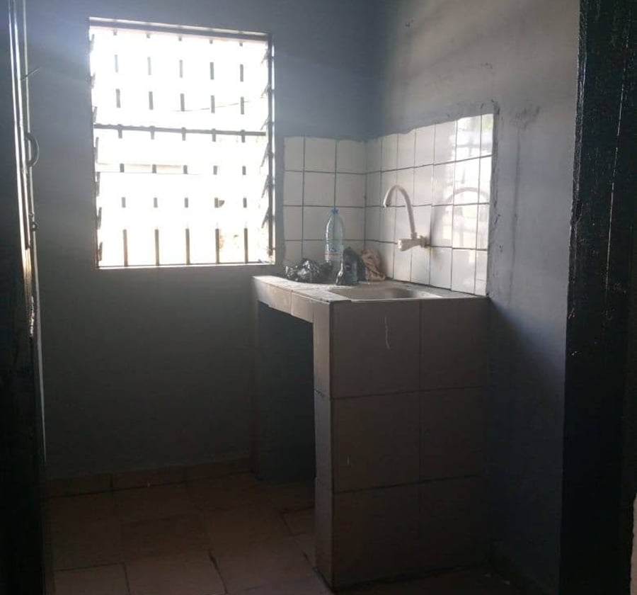 Studio moderne à PK13, Douala