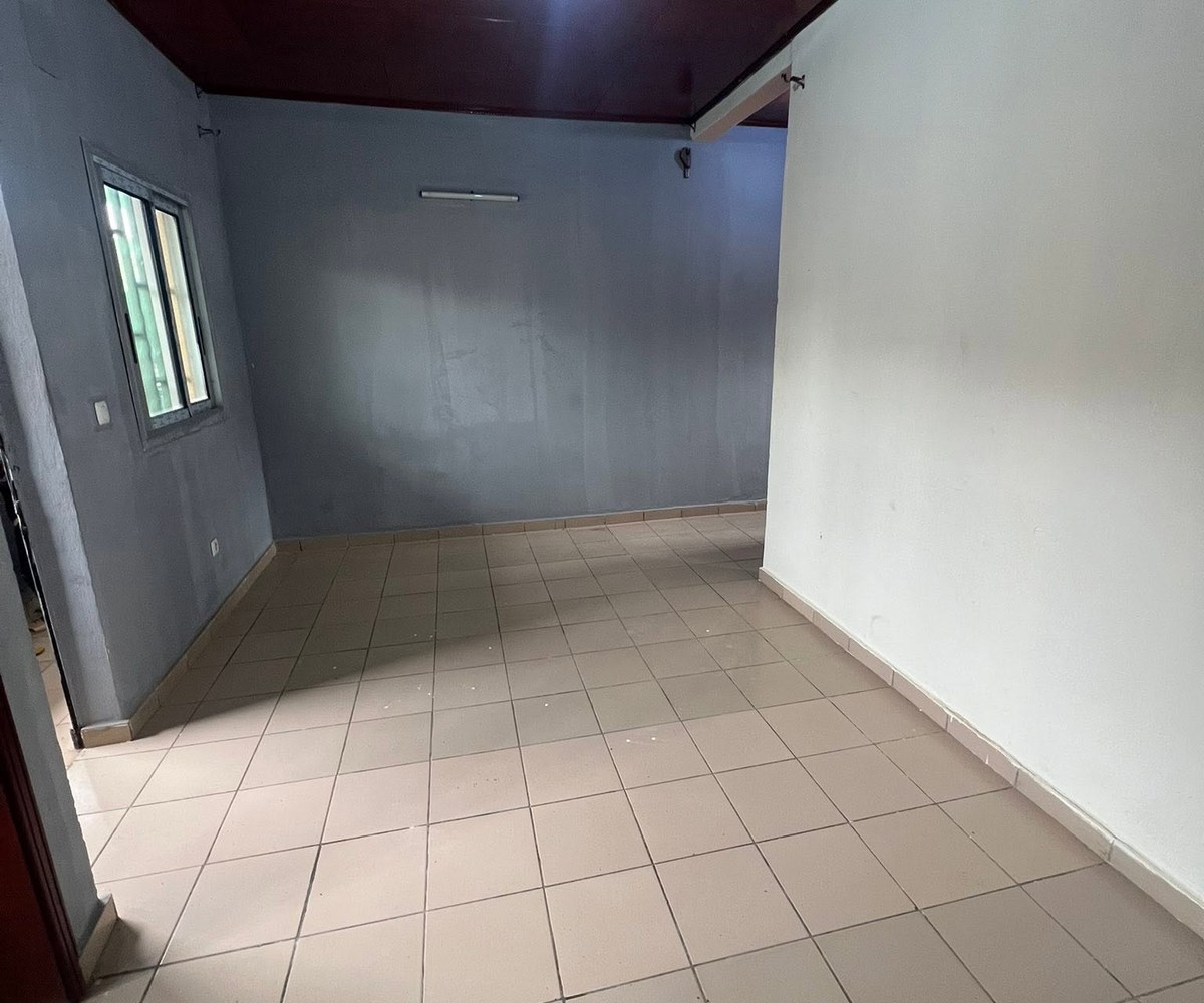 Studio moderne à louer – TKC