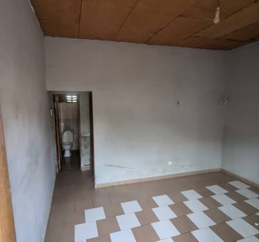 Studio moderne 4 pièces à Nkolfoulou