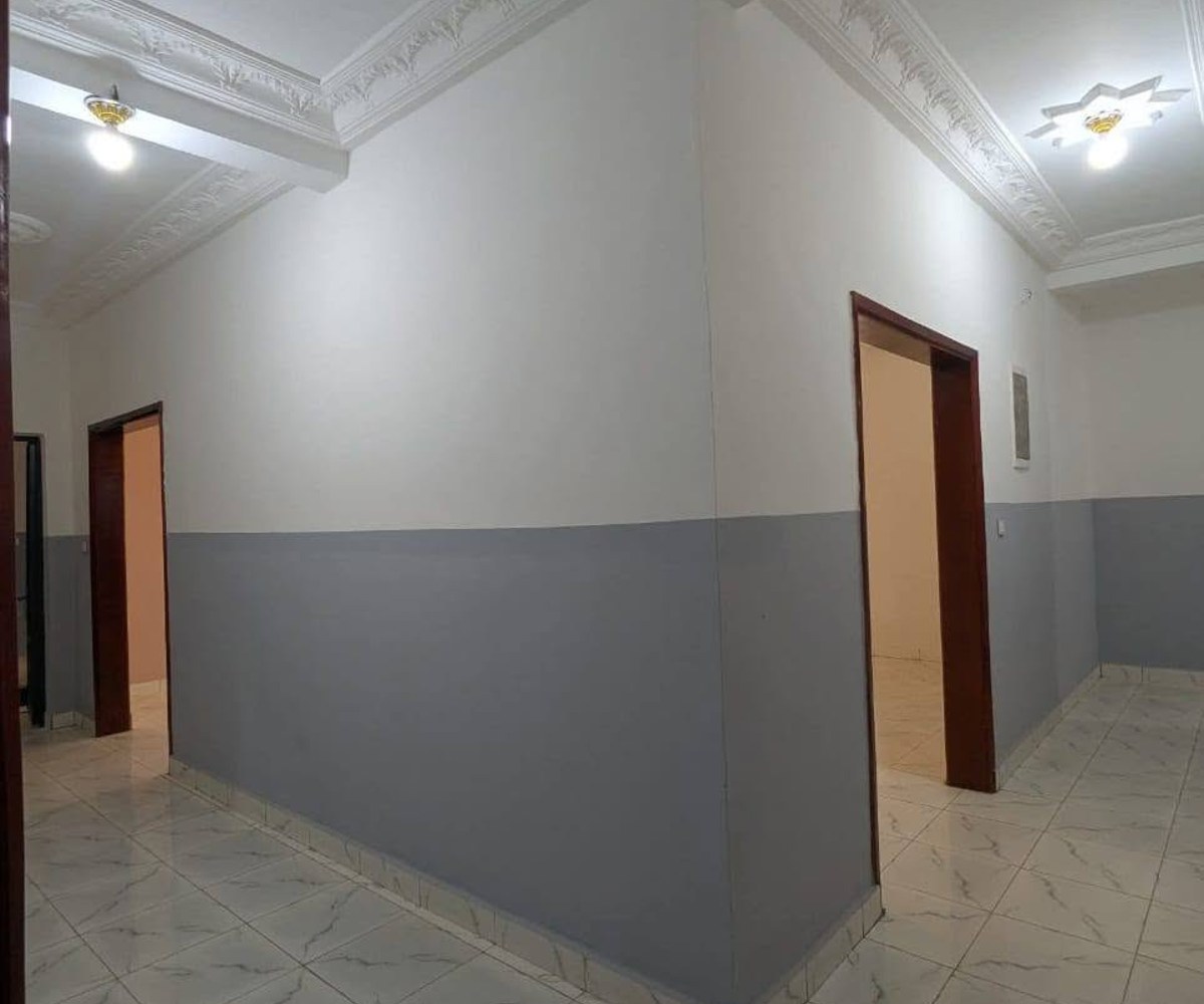 Appartement moderne à Odza Auberge Bleu