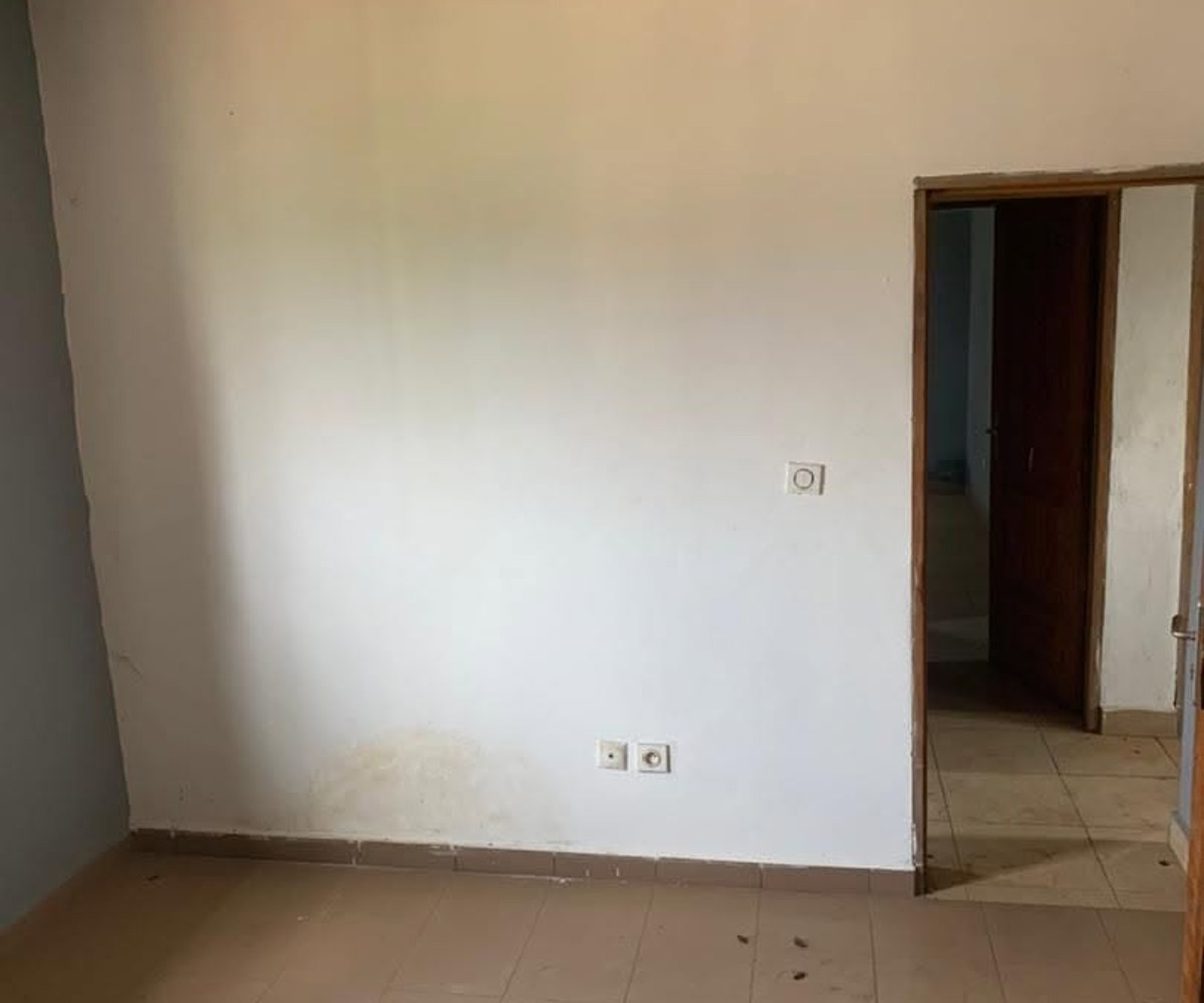 Vaste appartement à louer à Fourgerol