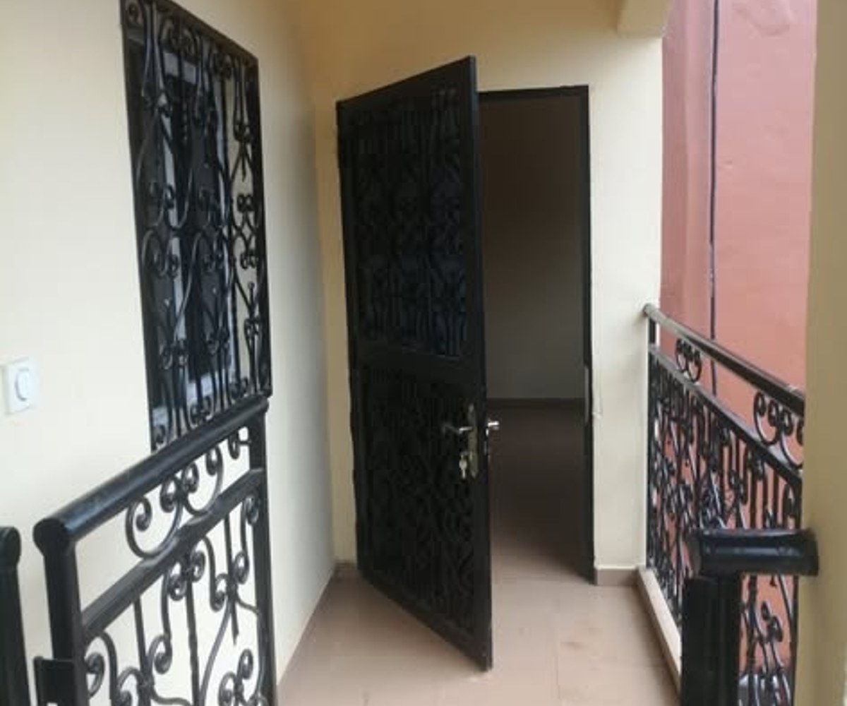 Appartement moderne 3 chambres à louer - Nkozoa, Yaoundé