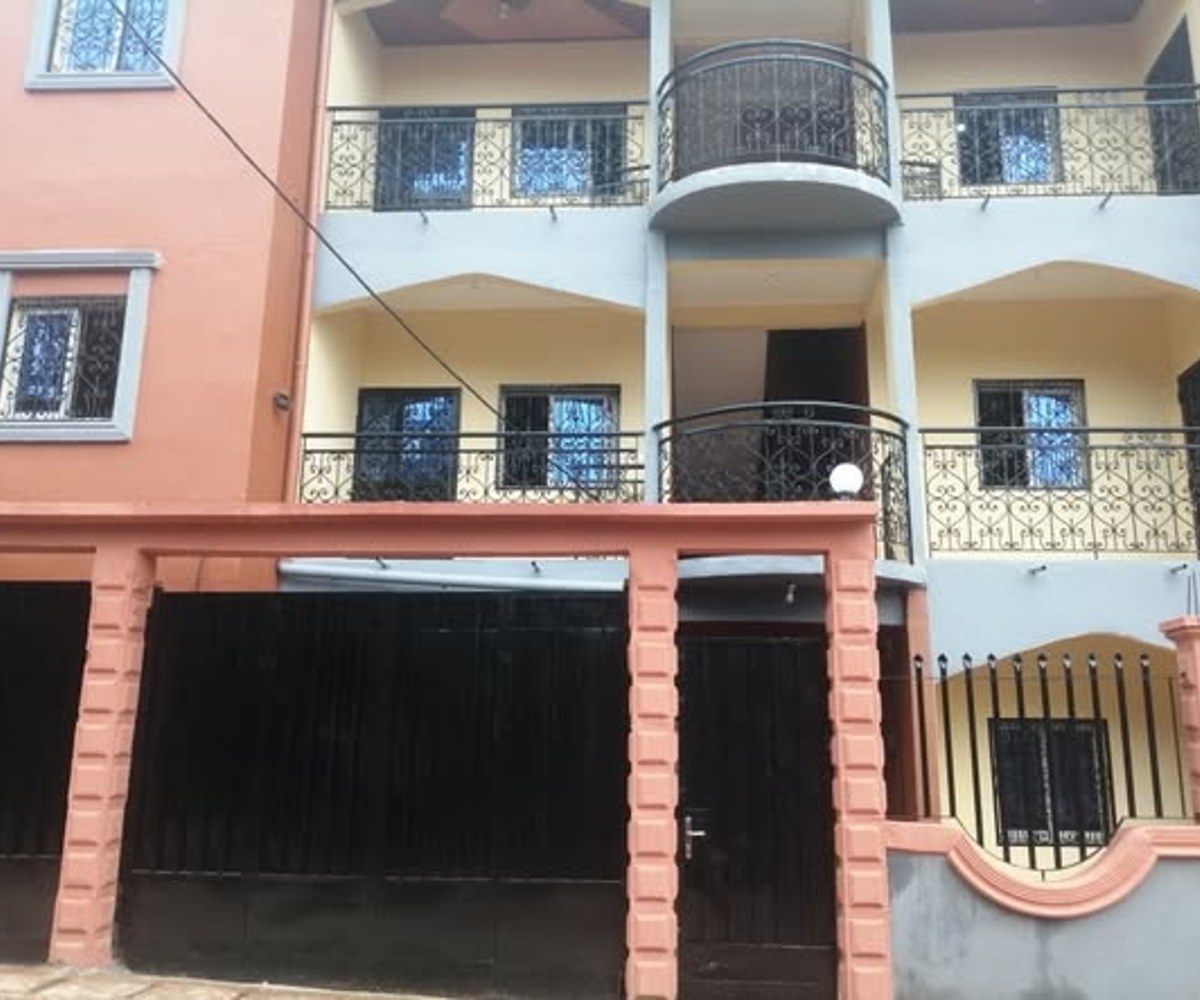 Appartement moderne 3 chambres à louer - Nkozoa, Yaoundé
