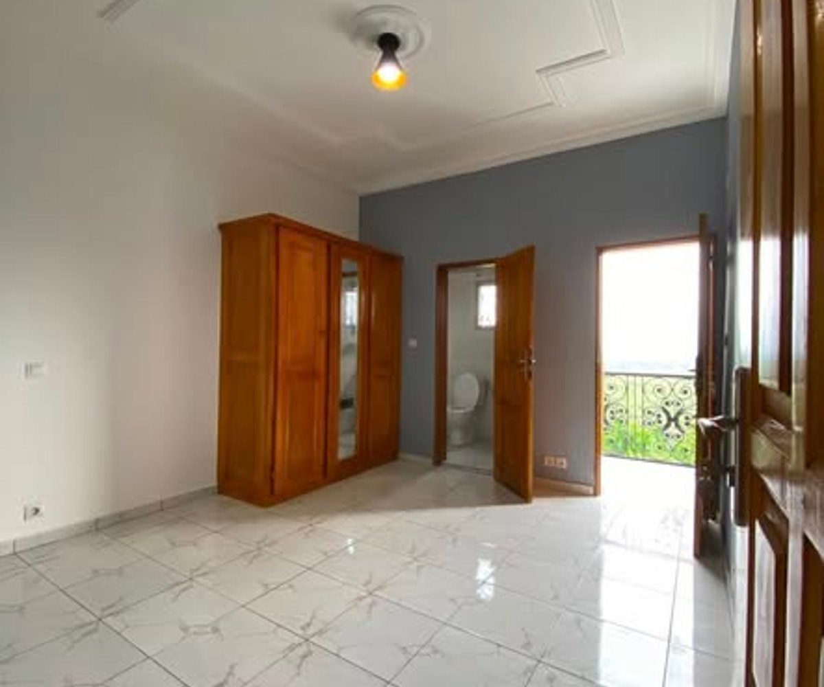 Appartement de 2 chambres à Bangue, Douala