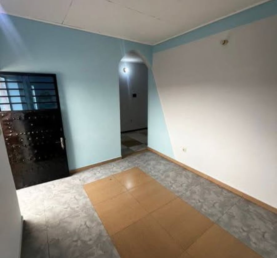 Joli studio à louer à Yassa, Douala
