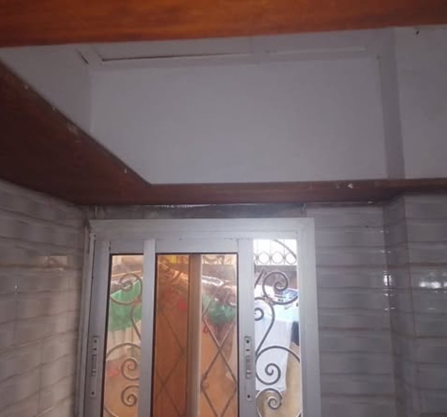 Studio moderne à Essomba (boulangerie)