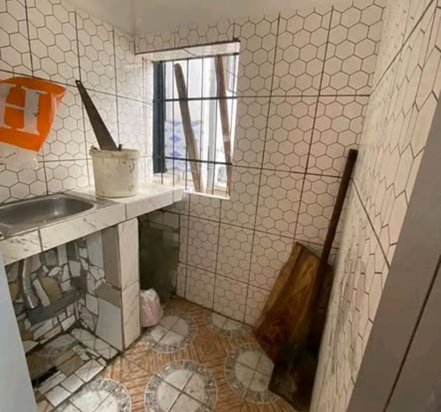 Studio moderne à Nyalla - Entrée école - Dans la barrière