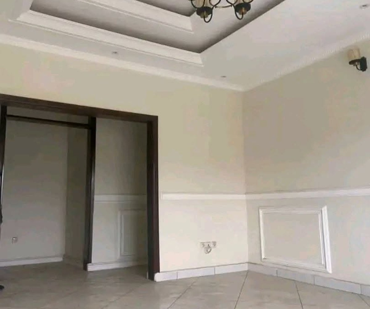 Appartement 3 chambres à louer à Essos, Yaoundé