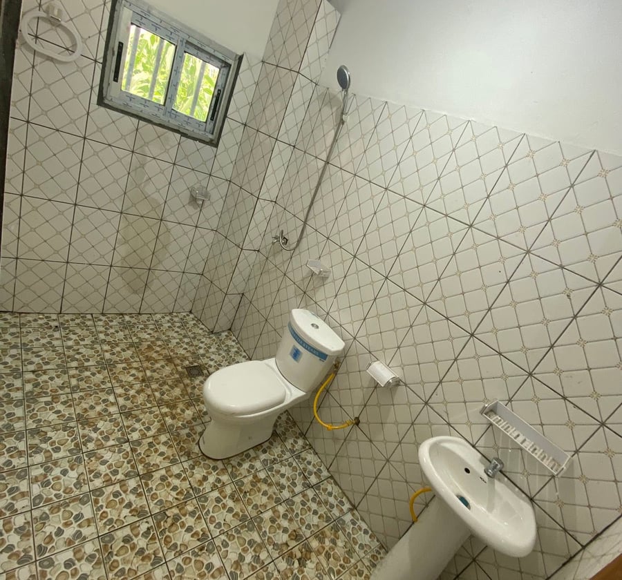 Studio à Eleveur Mballa - 55 000 XAF/mois