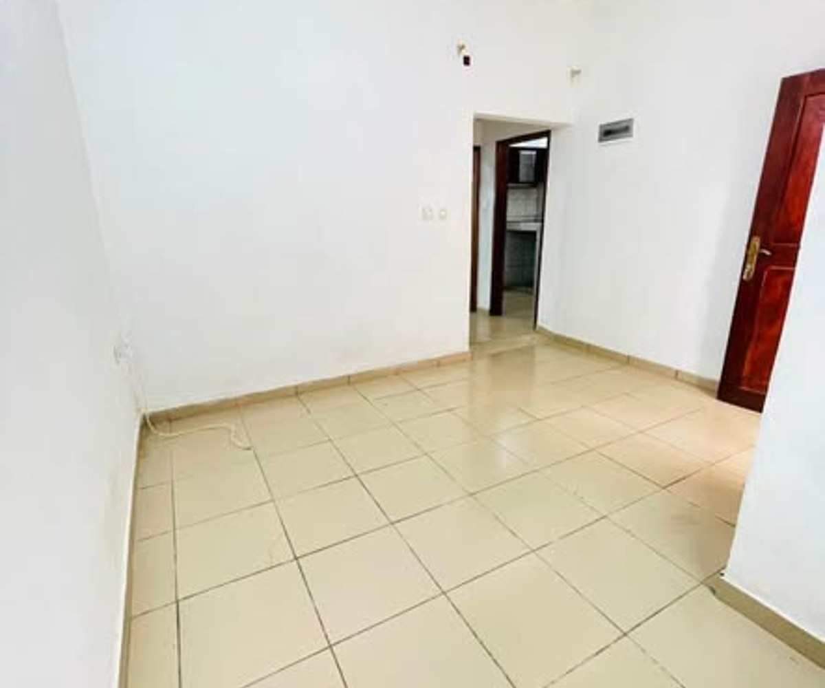 STUDIO MODERNE A ETOUG EBE