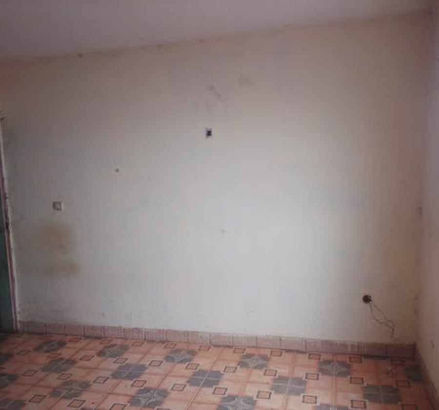 Studio simple à Mimboman Château