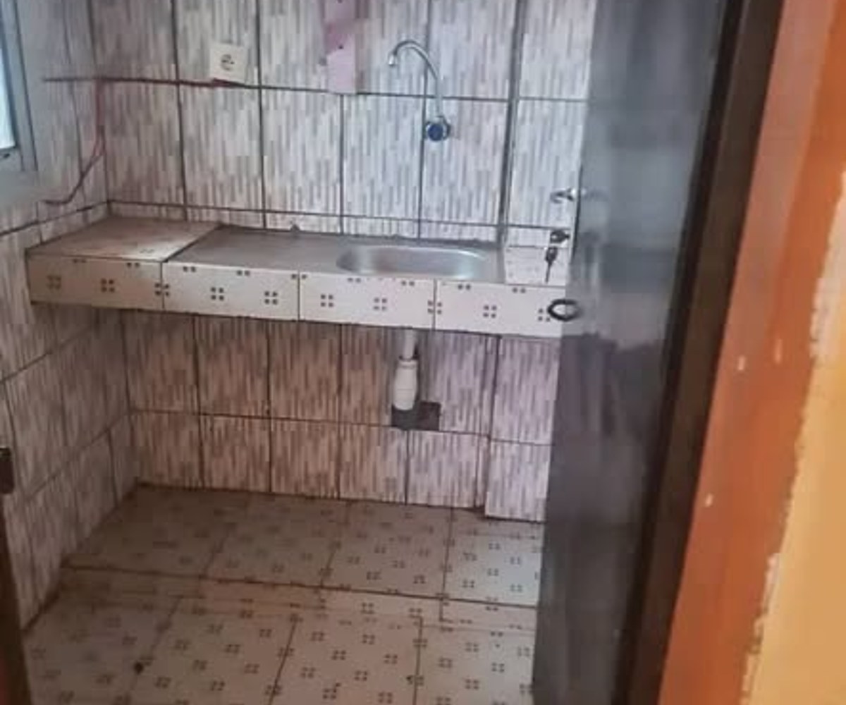 Studio moderne à louer à Oyom Abang