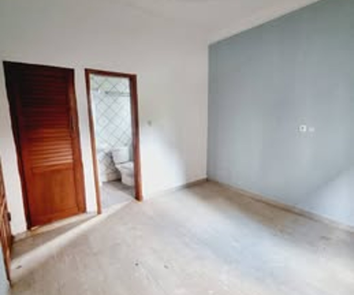 Appartement lumineux et sécurisé à Logbessou