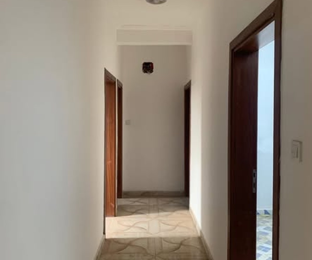 Appartement 3 chambres à louer à Nkoabang