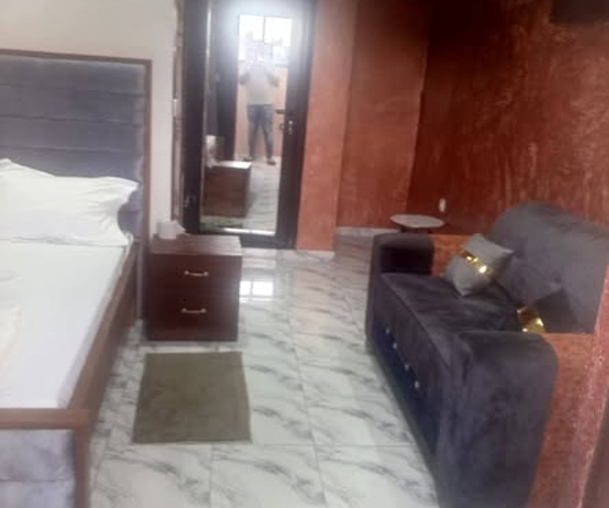 Chambre staffée à Bépanda