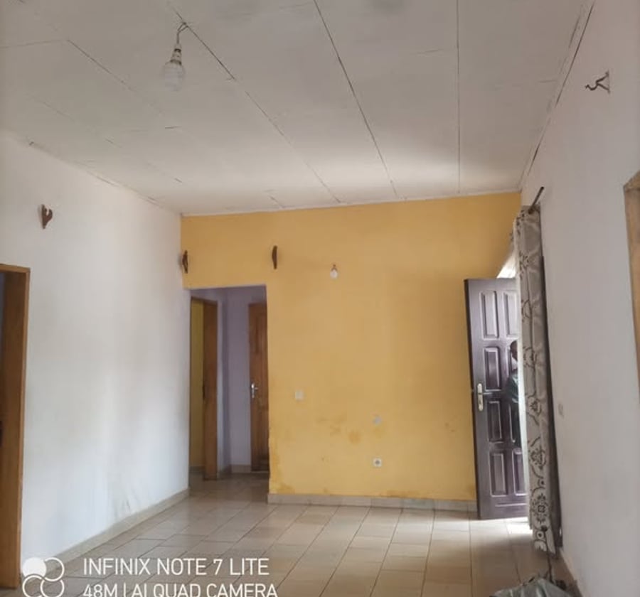Appartement moderne à louer à Odza