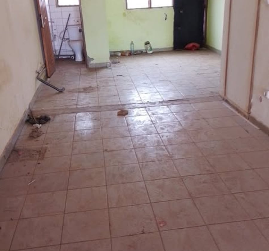 Emplacement commercial à louer à Yaoundé Ekounou