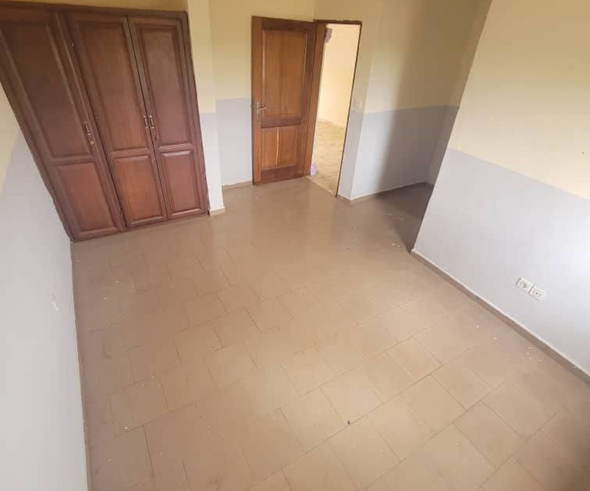 Vaste appartement à louer - Fougerol, Yaoundé