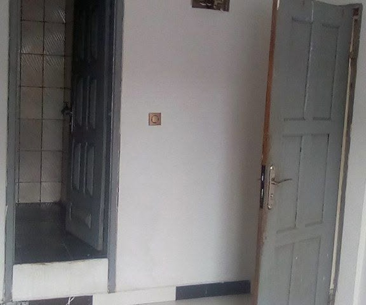 Chambre moderne à PK 9