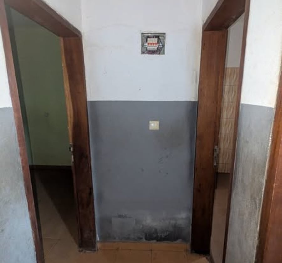 Studio moderne à louer à Olembe