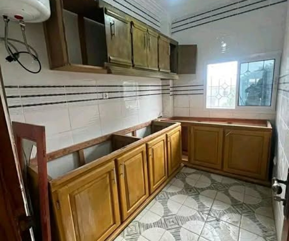 Studio à louer - Efoulan, Yaoundé