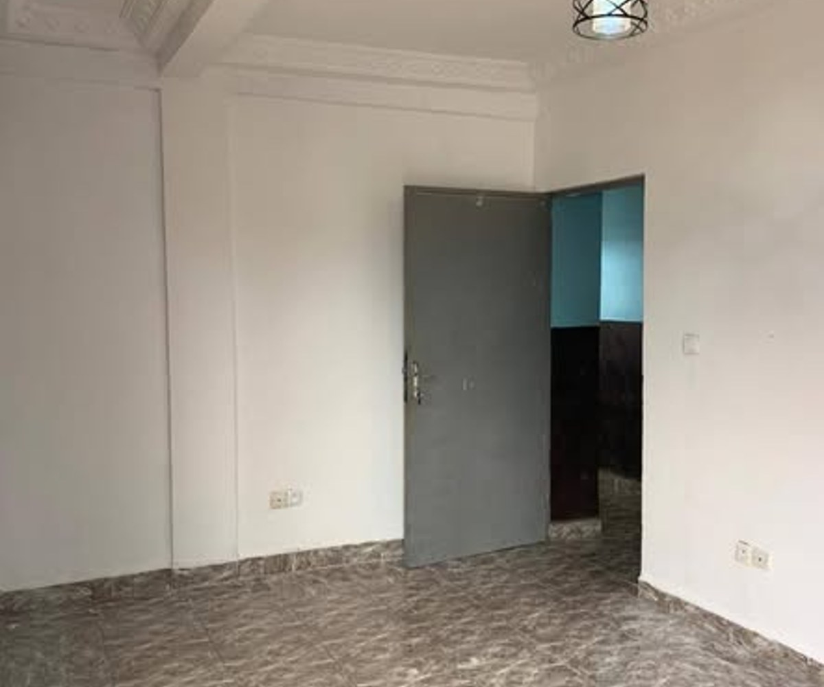 Studio moderne Logbessou - dans la barrière