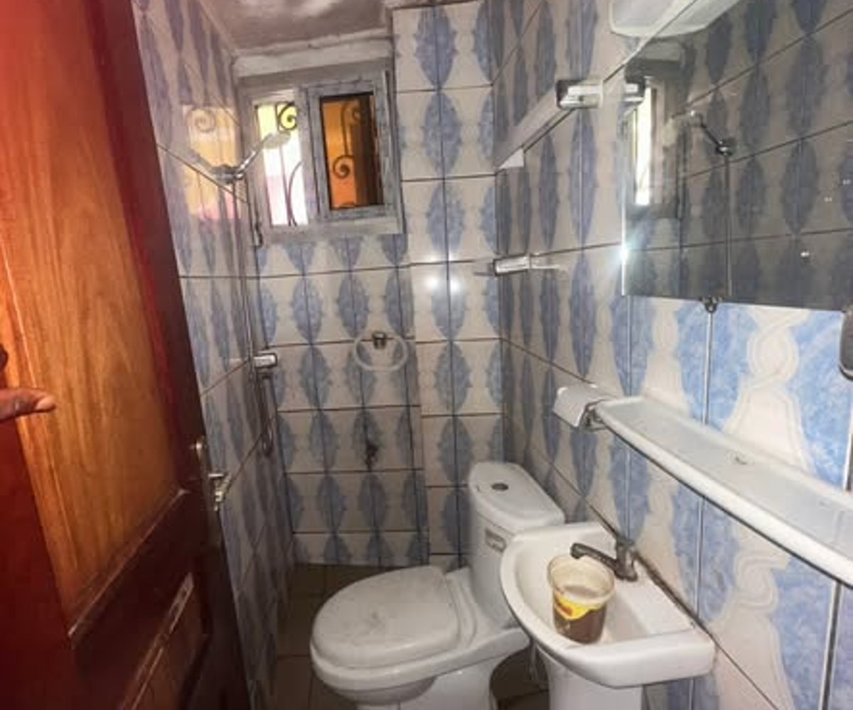 Chambre moderne 3 pièces à PK17 Douala