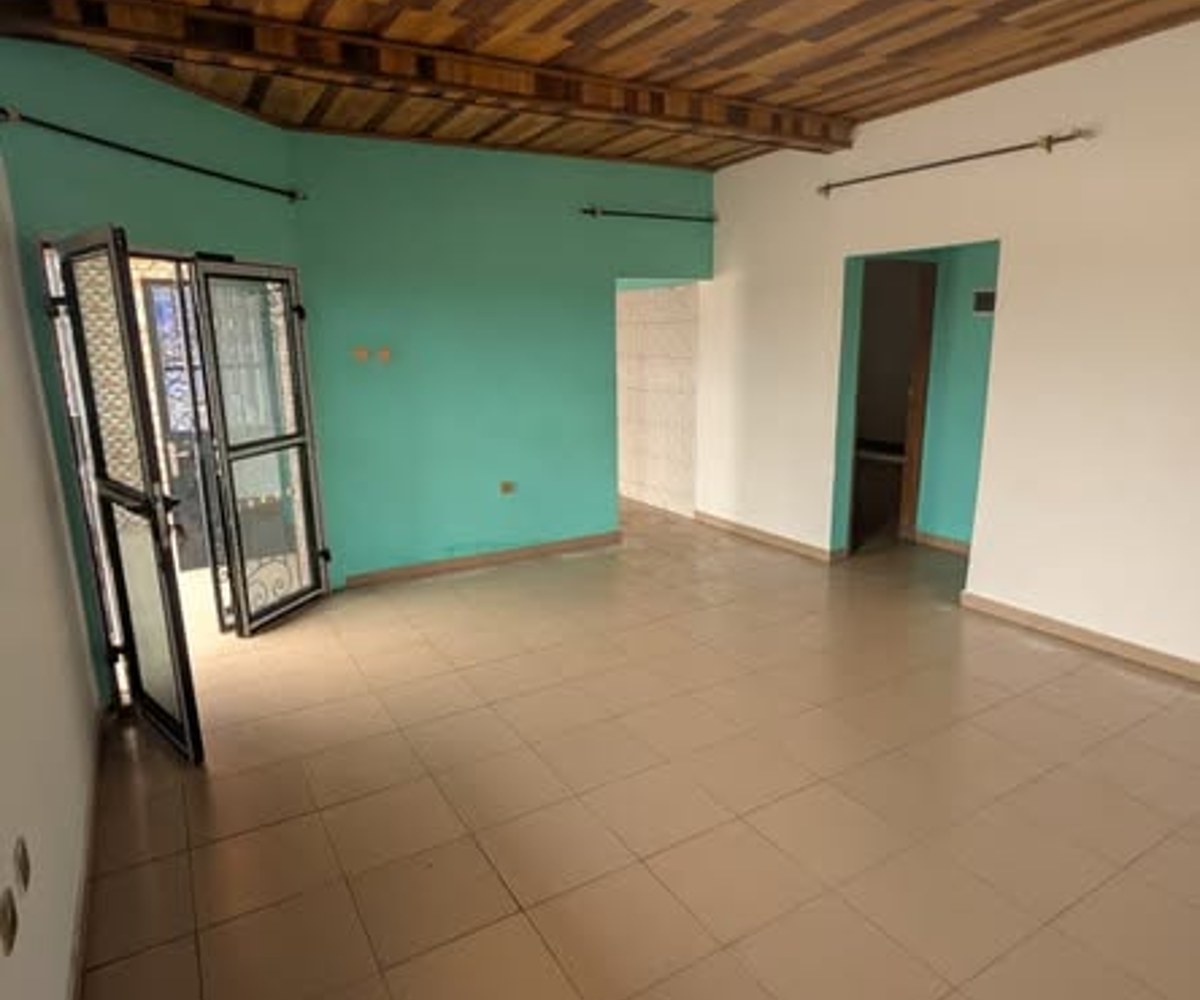 Appartement moderne à PK 10 – 2 chambres