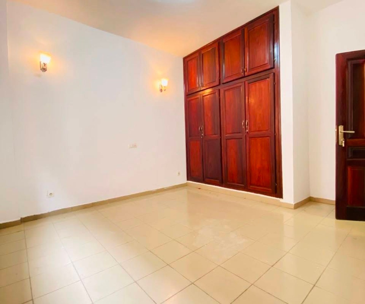 Appartement moderne 3 chambres à Makepe, Douala