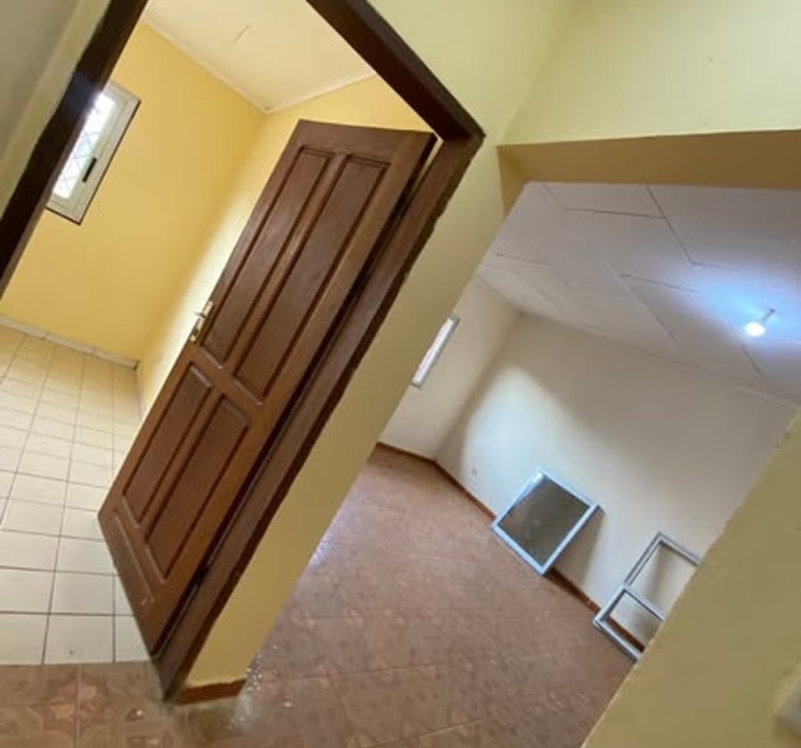 Appartement 2 chambres à louer - Yaoundé (Omnisport)
