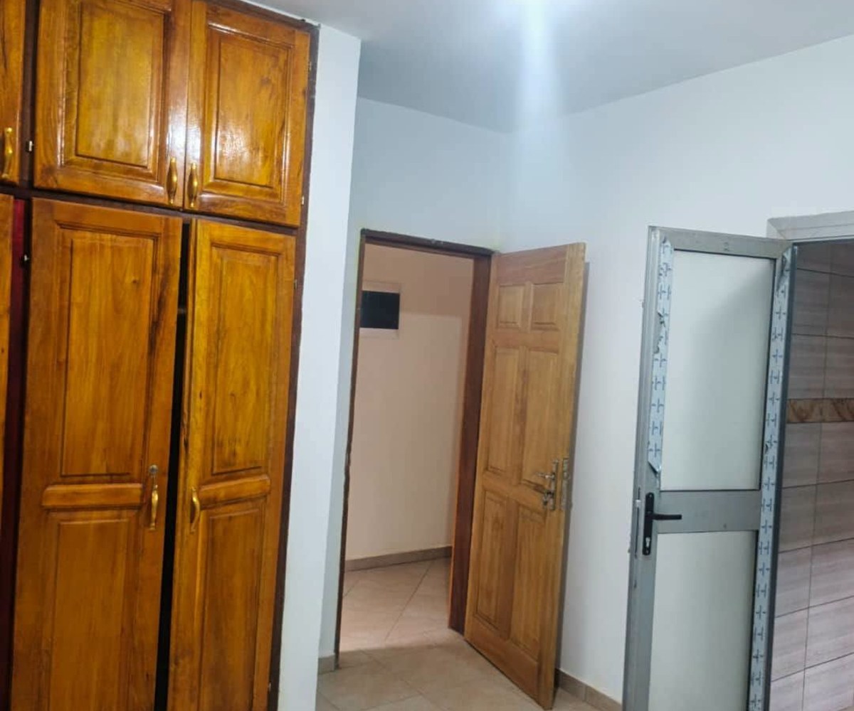 3 chambres à louer - Messamendongo