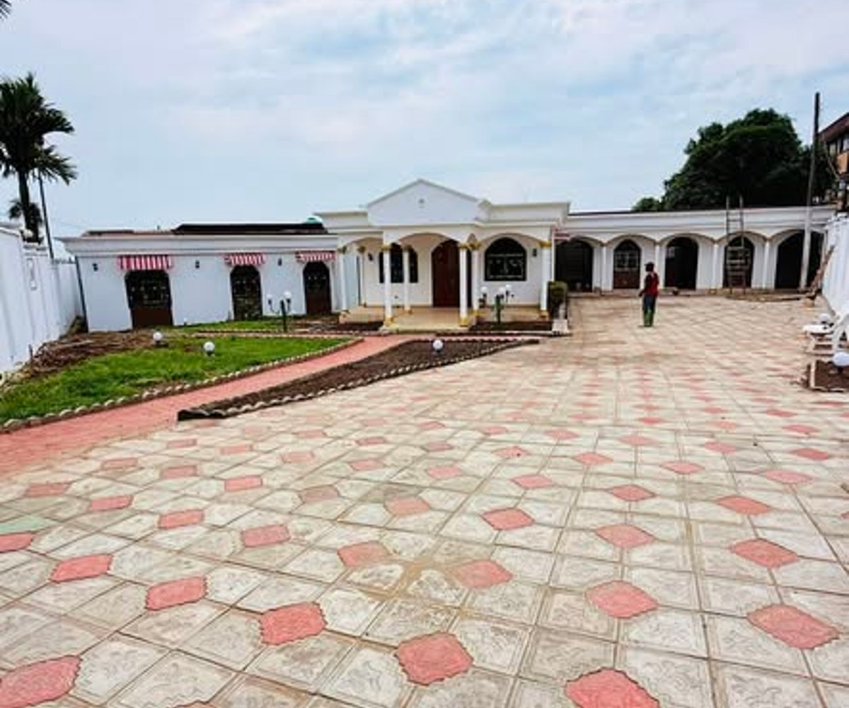 Villa à louer à Ngousso, Yaoundé