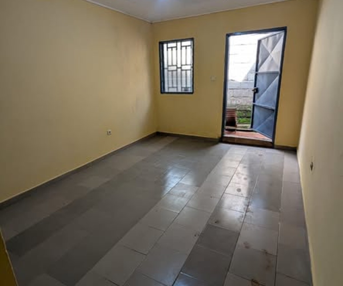 Chambre moderne à louer - Fourgerol, Yaoundé