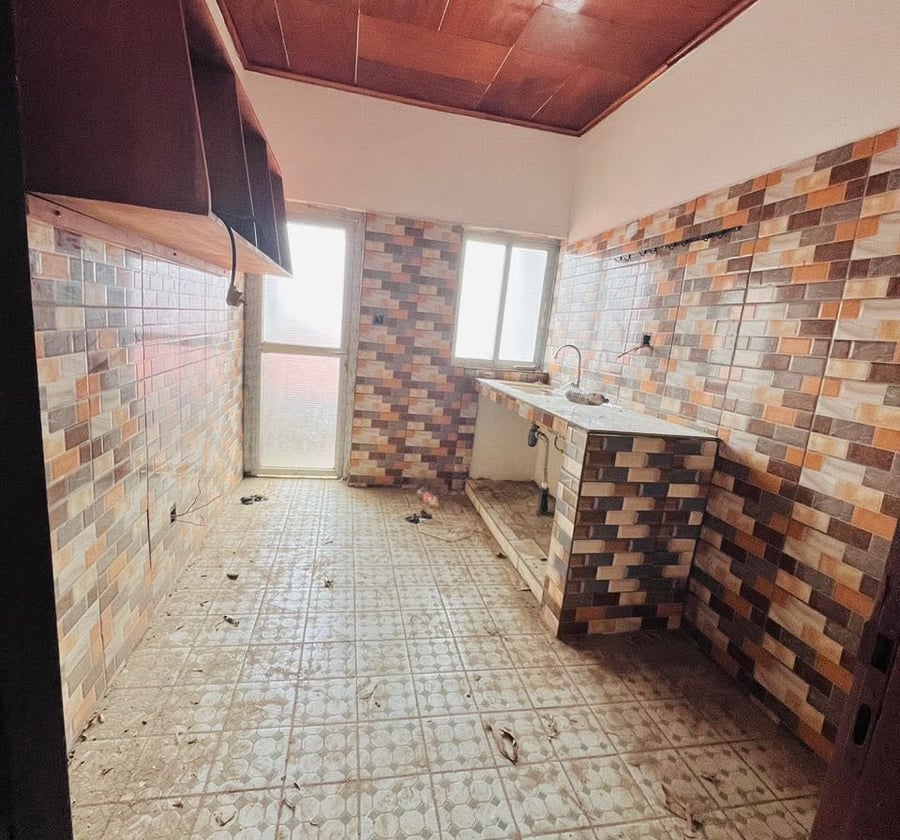 Appartement à louer à Biyem-Assi - 2 chambres, 3 douches