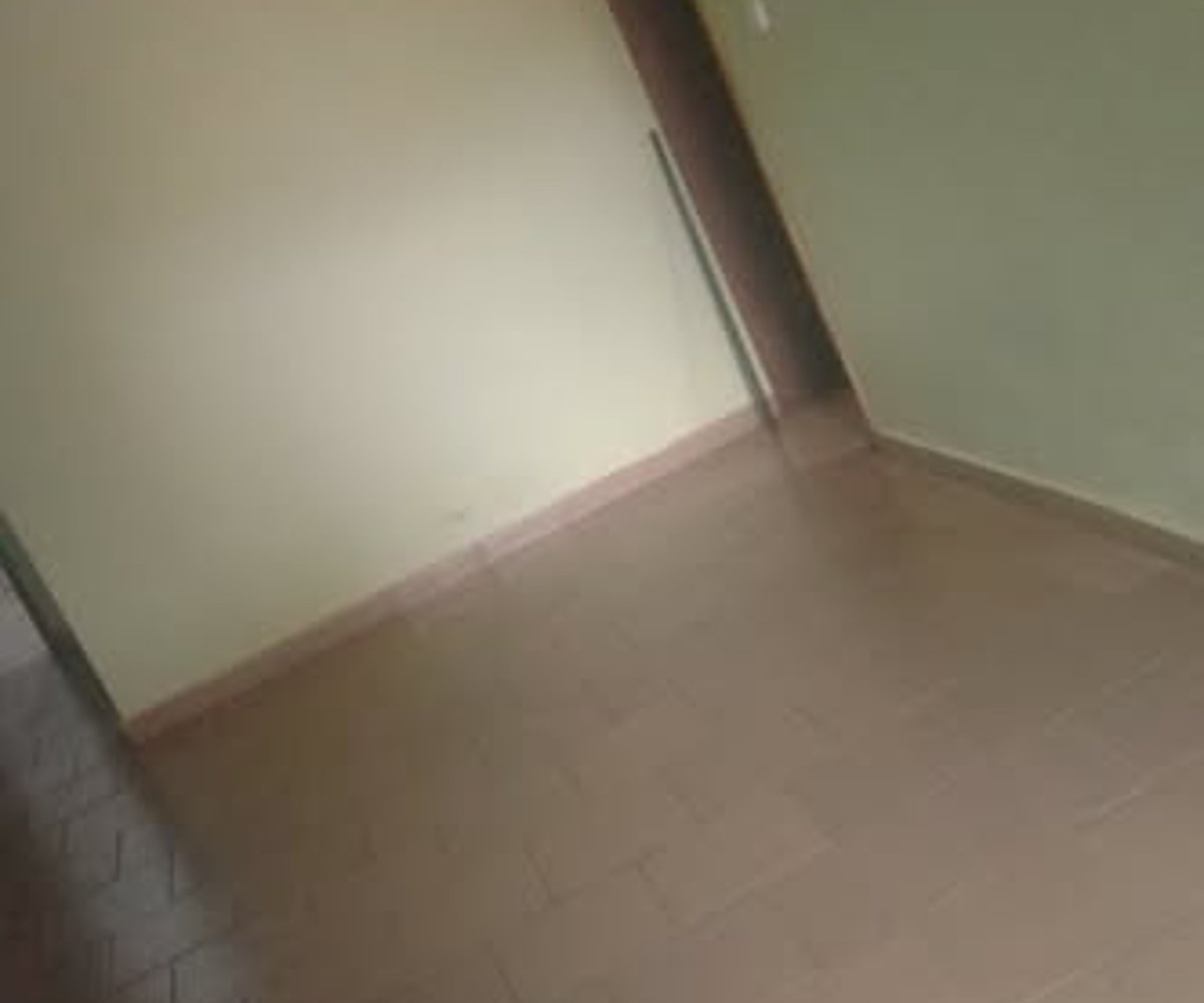 Studio staffé à Awae Carrière - 70 000 FCFA/mois