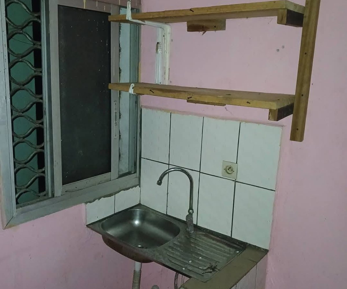 Chambre moderne à louer – Ndokoti