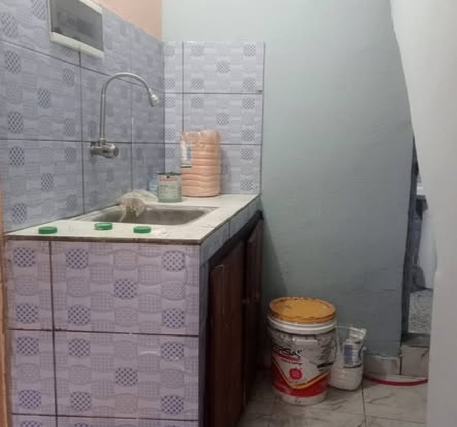 Chambre moderne à louer à Ndogpassi II