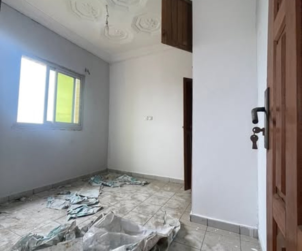 Appartement staffé à louer à Ndogbong, Douala